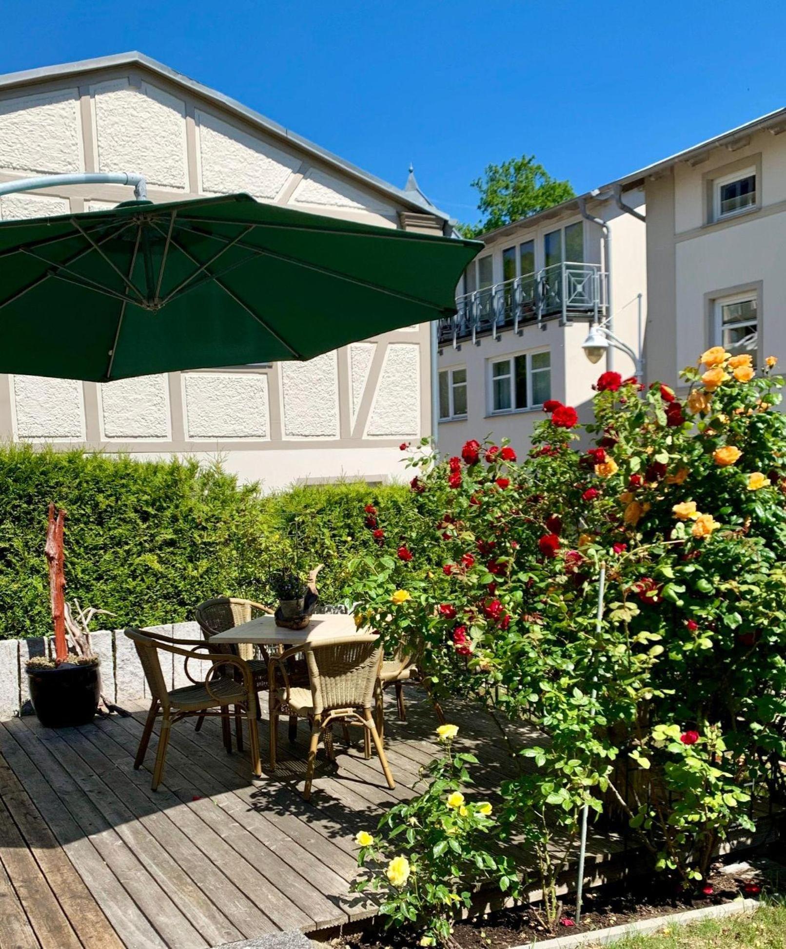 Villa-Rosengarten-Ferienwohnung-Baumhaus-Mit-Seeblick Sassnitz Exteriér fotografie